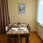 Velike Sume Lägenhet