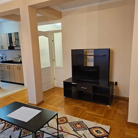 Velike Sume Apartment